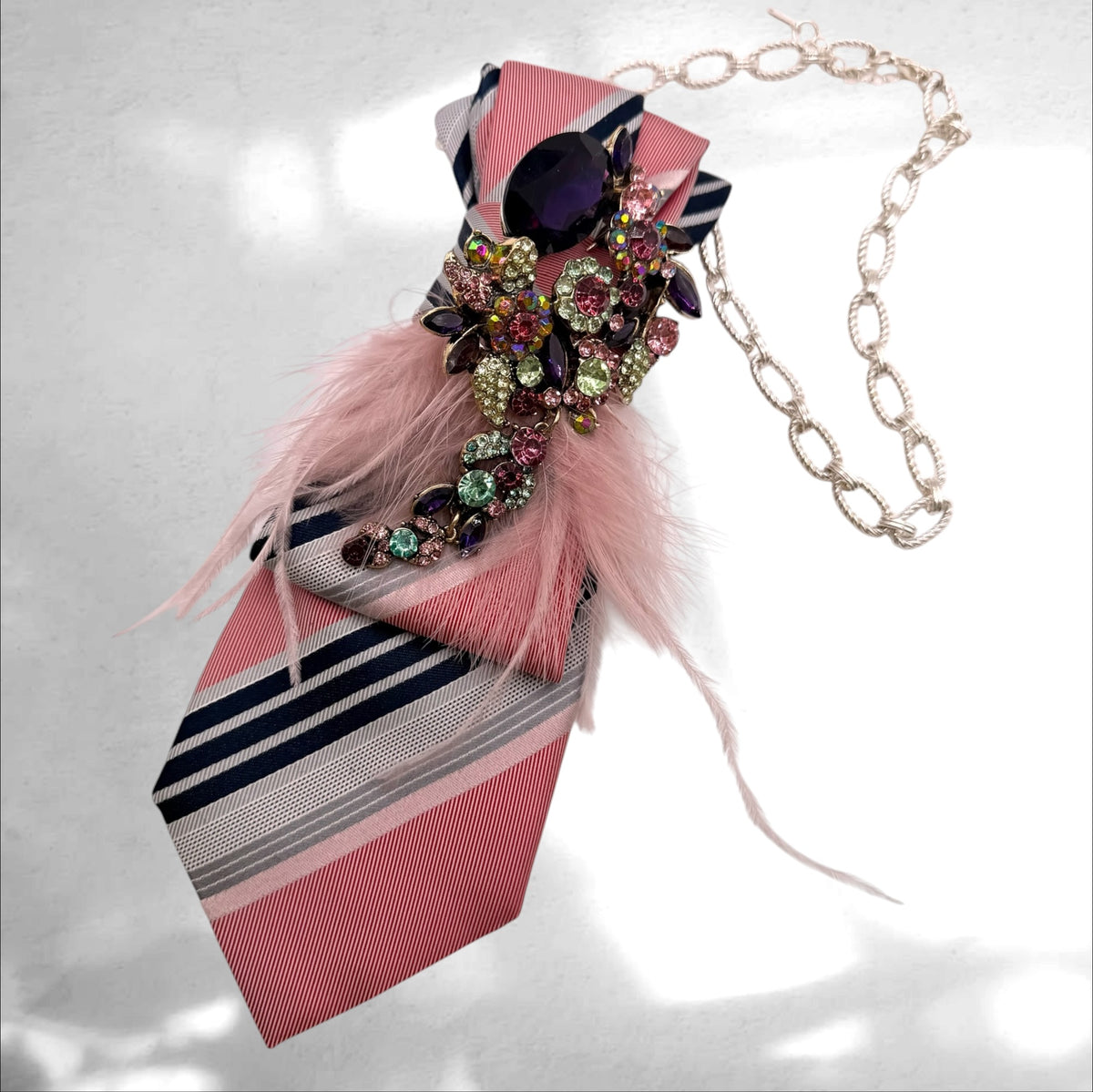 Tie Necklace - Federspiel