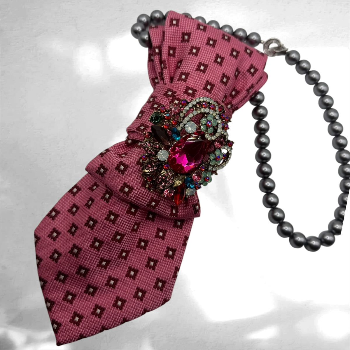 Tie Necklace - Everyday