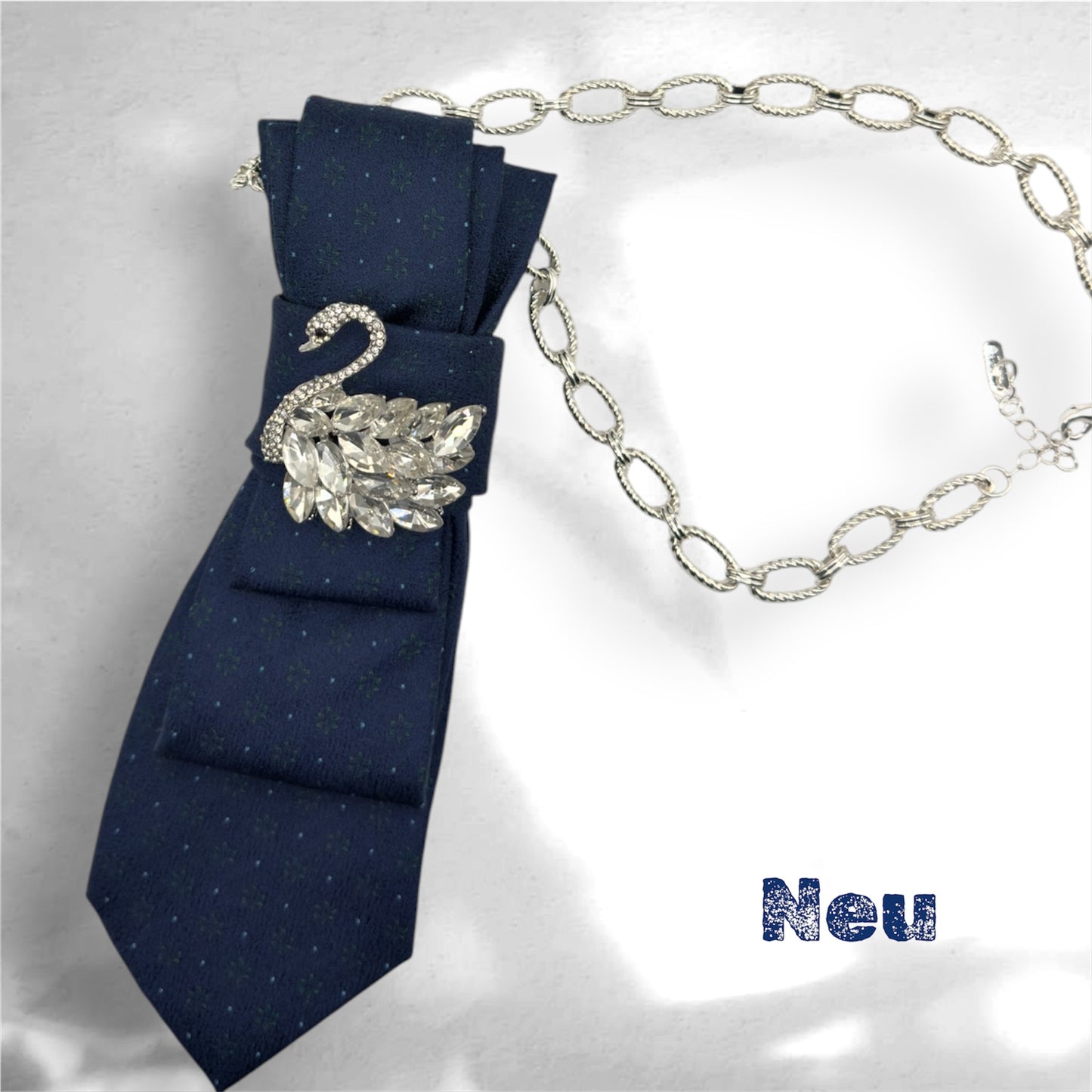 Tie Necklace - Everyday