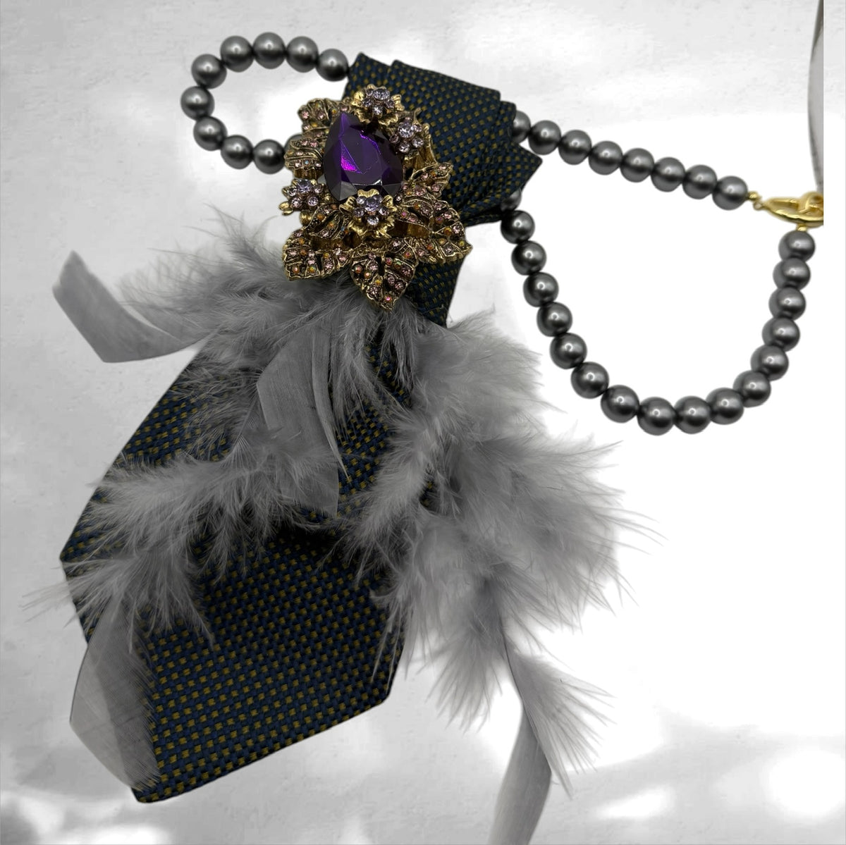 Tie Necklace - Federspiel