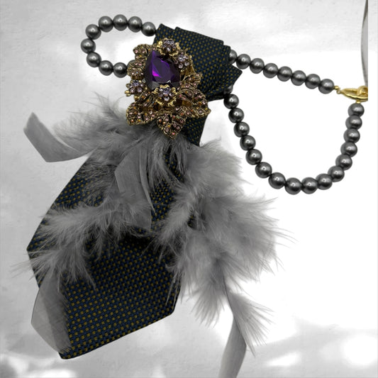 Tie Necklace - Federspiel