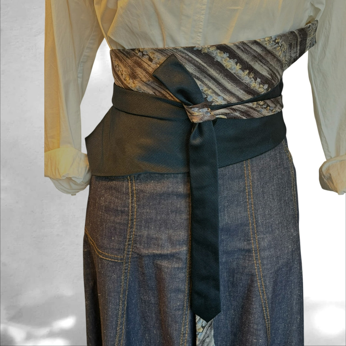 Tie Belt