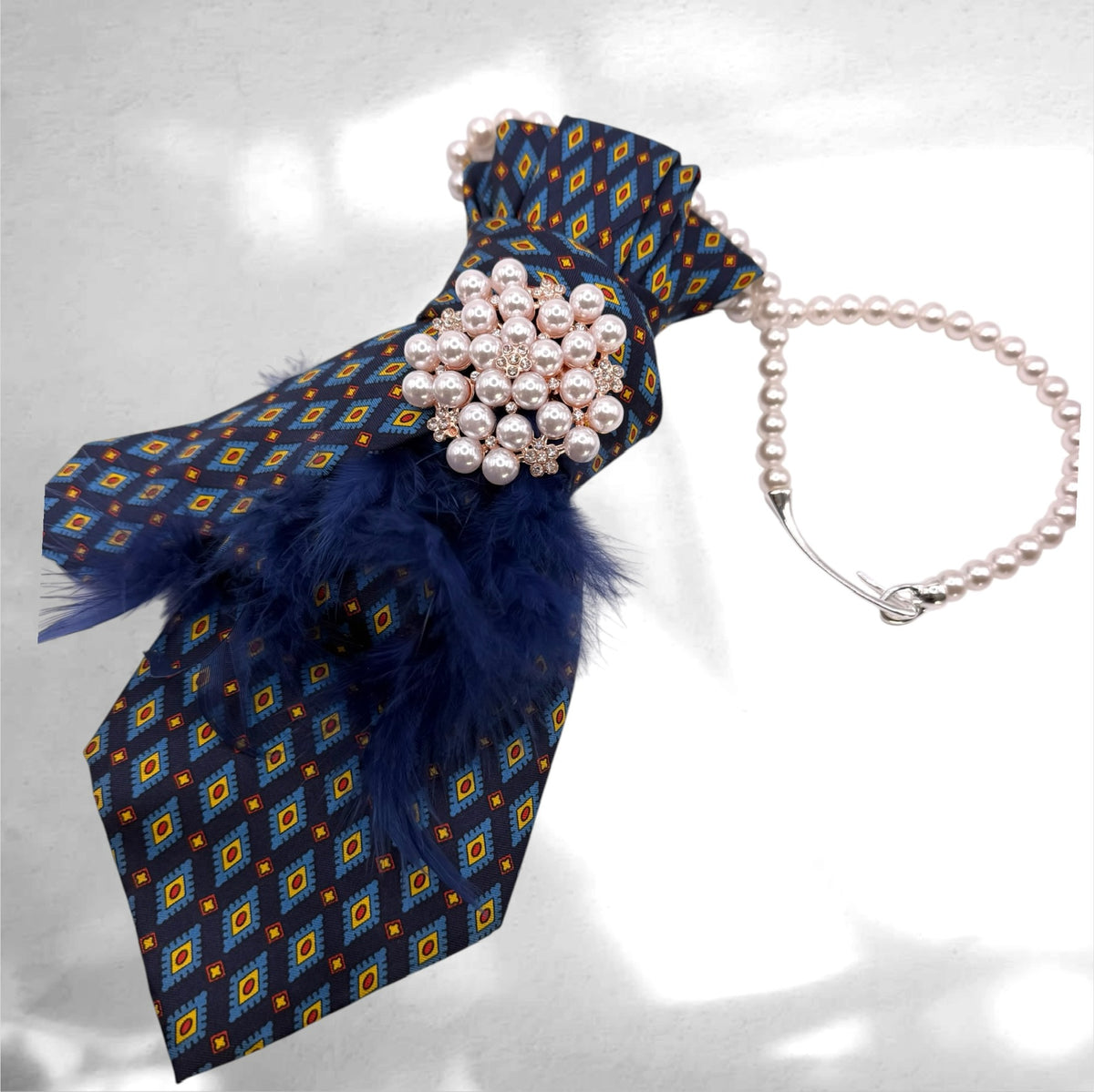 Tie Necklace - Federspiel