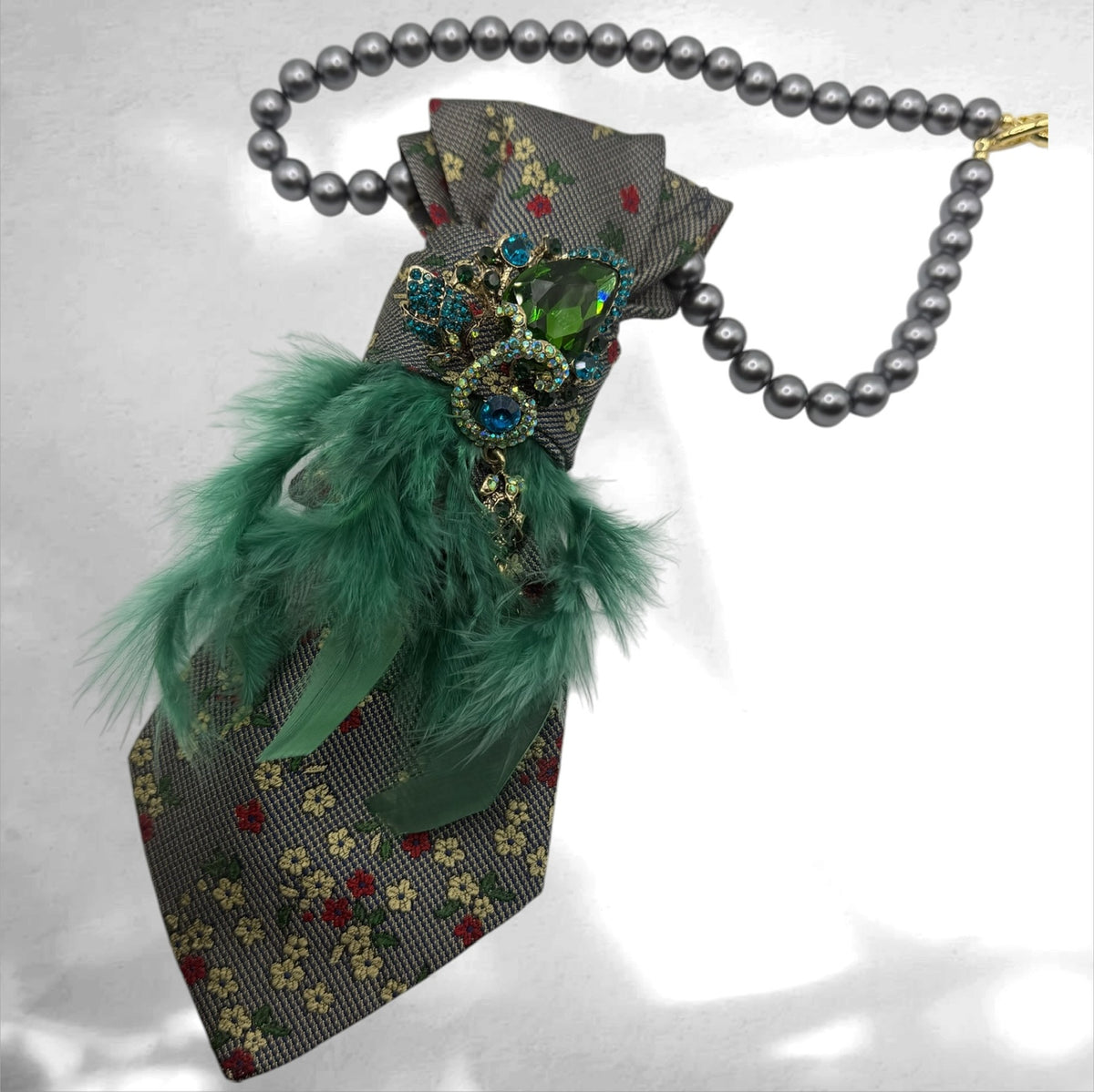 Tie Necklace - Federspiel