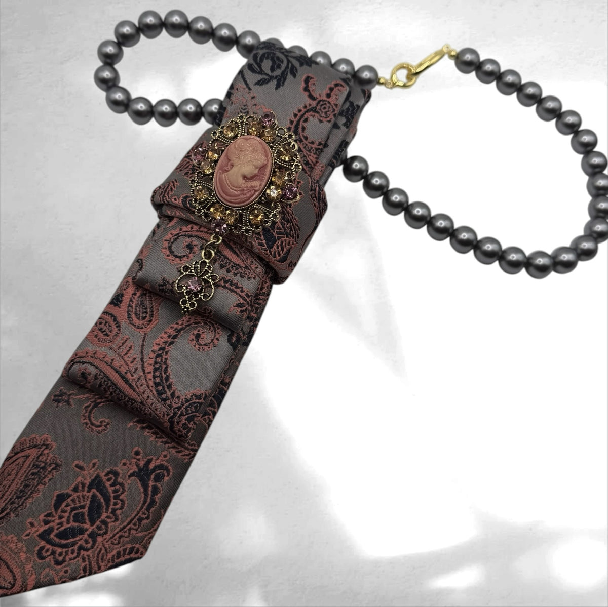 Tie Necklace - Everyday