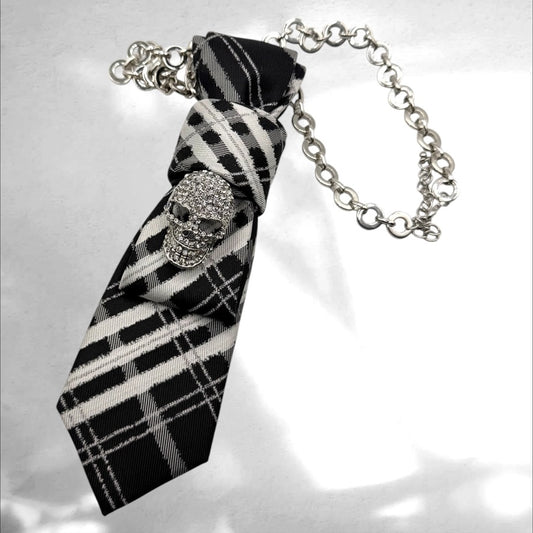 Tie Necklace - Everyday
