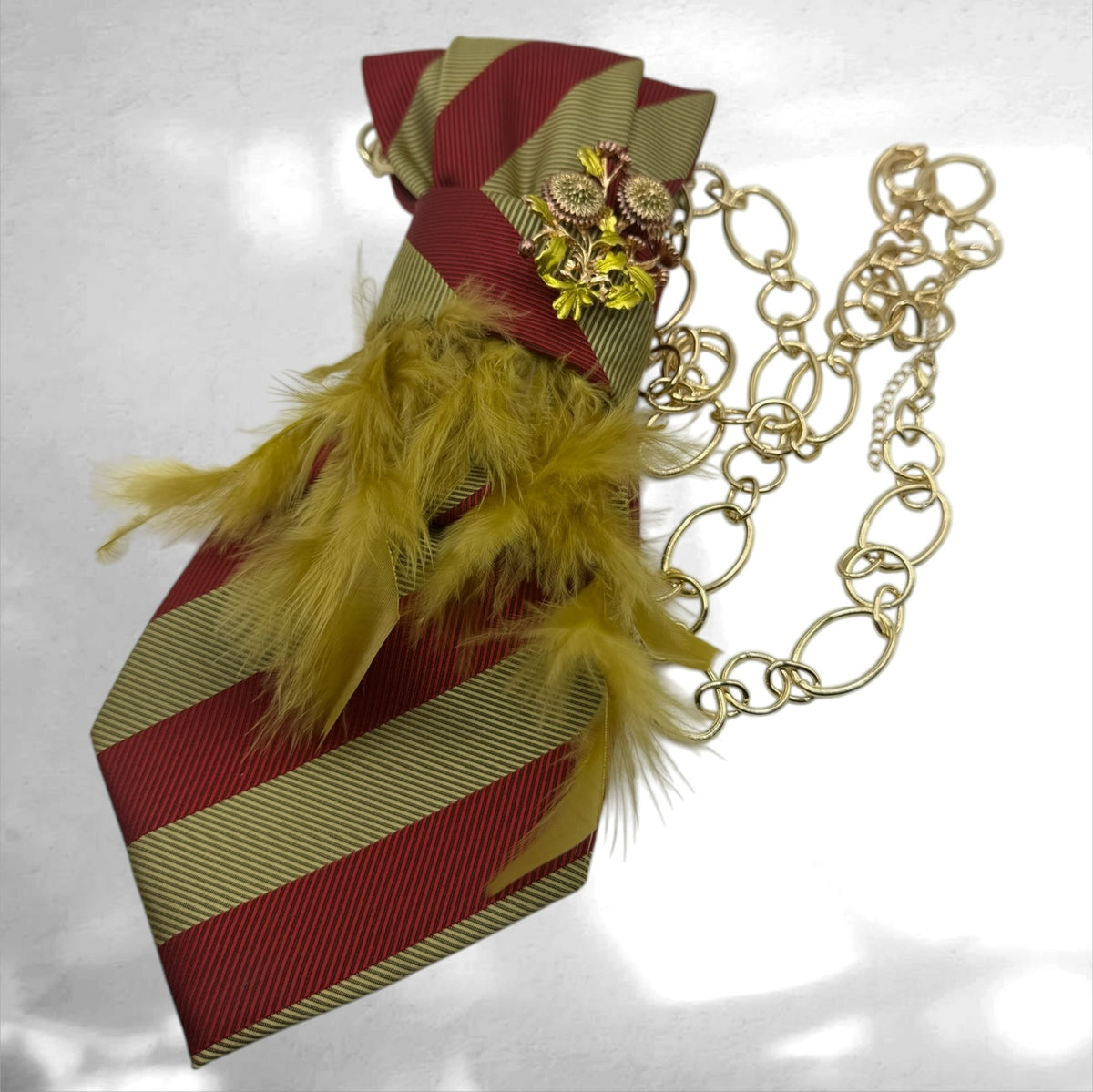 Tie Necklace - Federspiel
