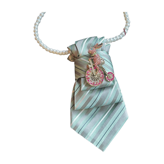 Tie Necklace Premium