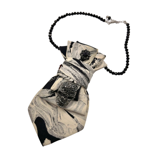 Tie Necklace Premium